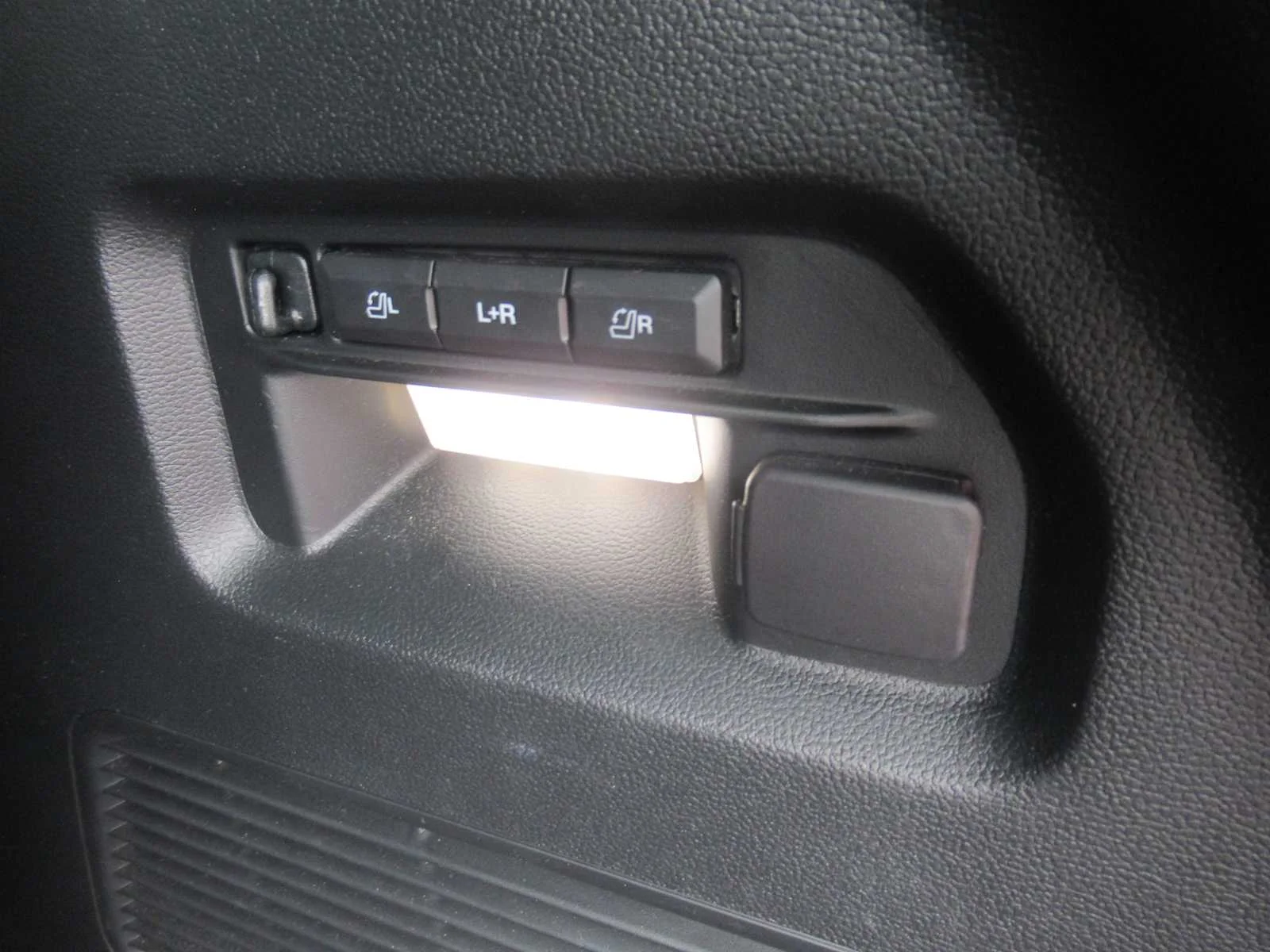 Used 2023 Agate Black Ford Limited image 22
