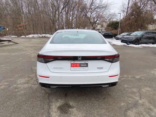 New 2026 Platinum White Pearl Honda Touring image 5