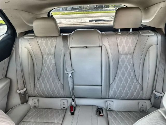 Used 2023 White Buick Avenir image 23
