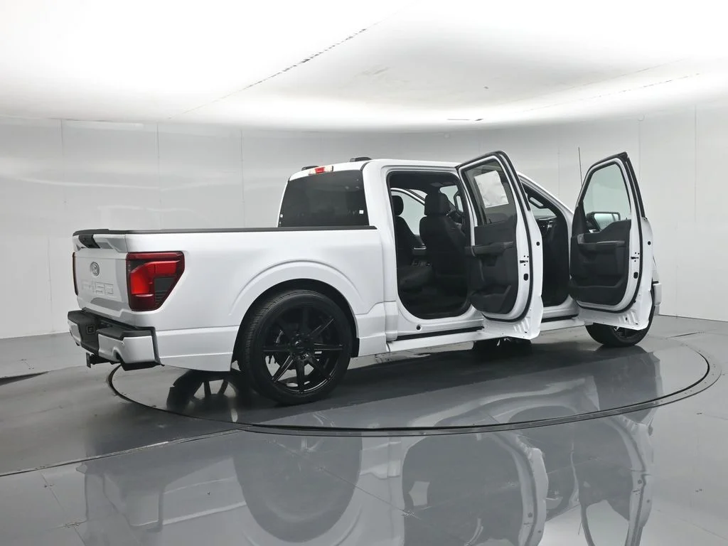 New 2026 Oxford White Ford STX image 5
