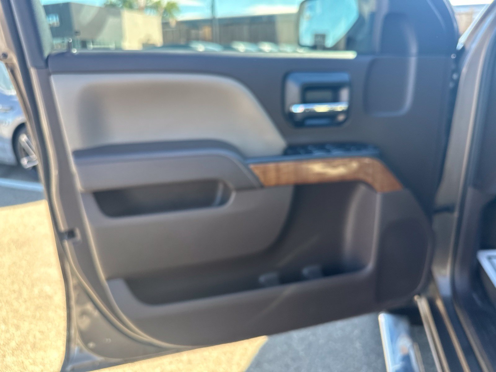 Used 2014 Brown GMC SLE image 17