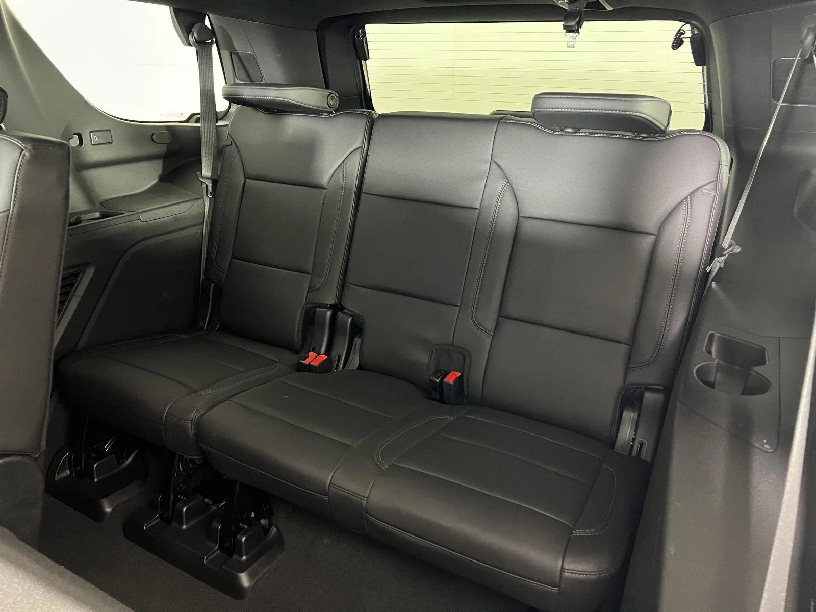 Used 2024 Summit White Chevrolet Z71 image 24