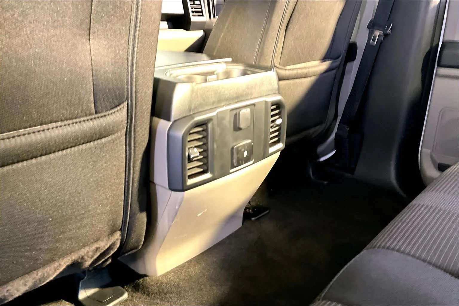 Used 2020 Oxford White Ford XL image 35