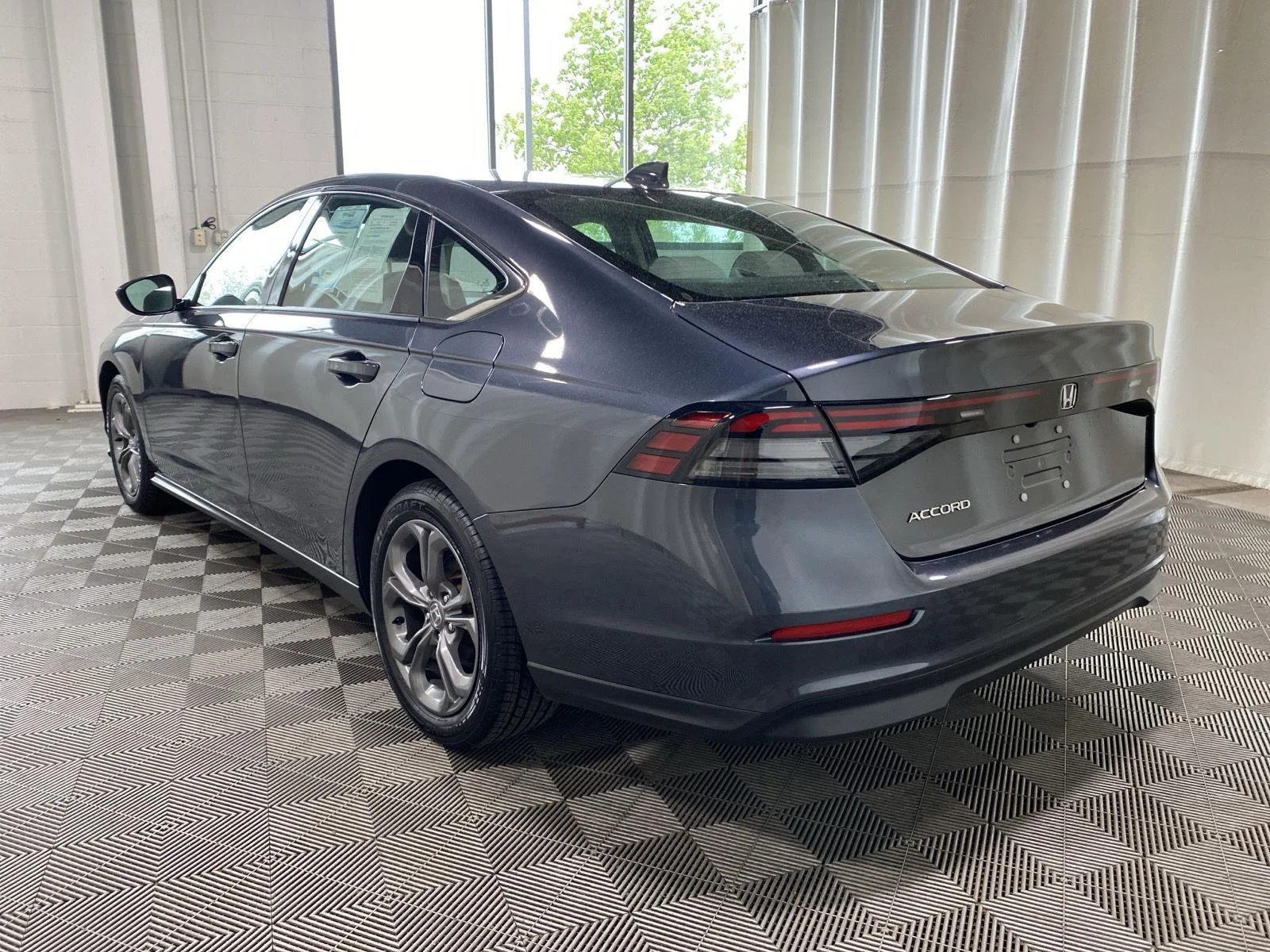 Used 2024 Meteorite Gray Metallic Honda  image 6