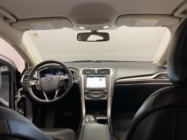 Used 2018 Black Ford SE Luxury image 27