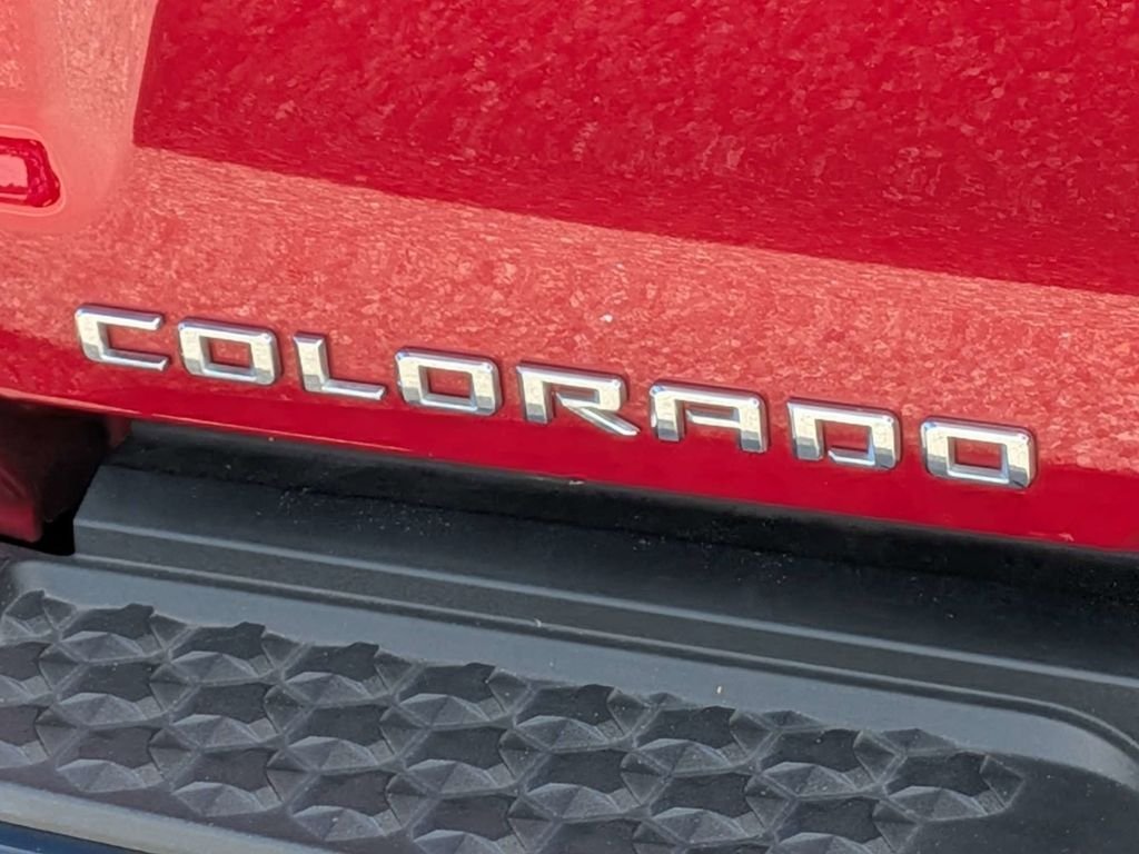 Used 2024 Red Chevrolet Z71 image 12