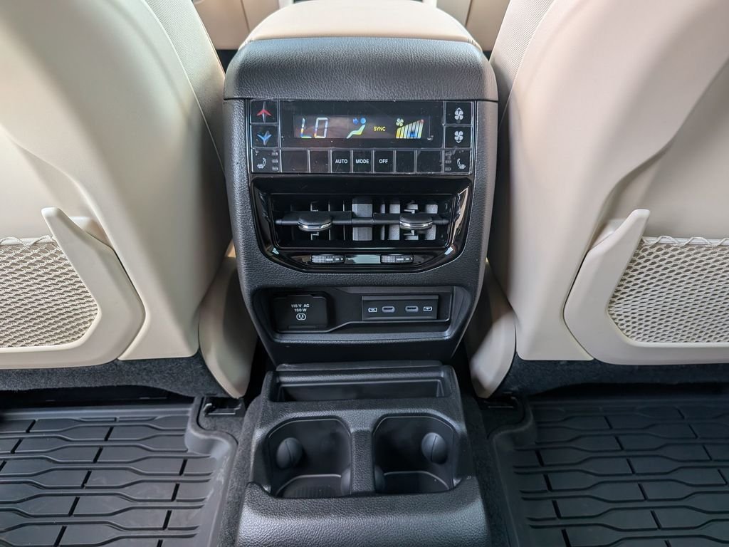 New 2026 Steel Blue Exterior Paint Jeep Limited image 36