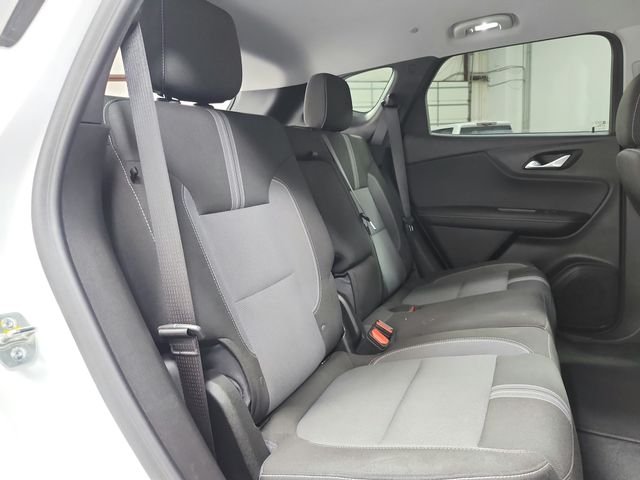 Used 2025 White Chevrolet LT image 38