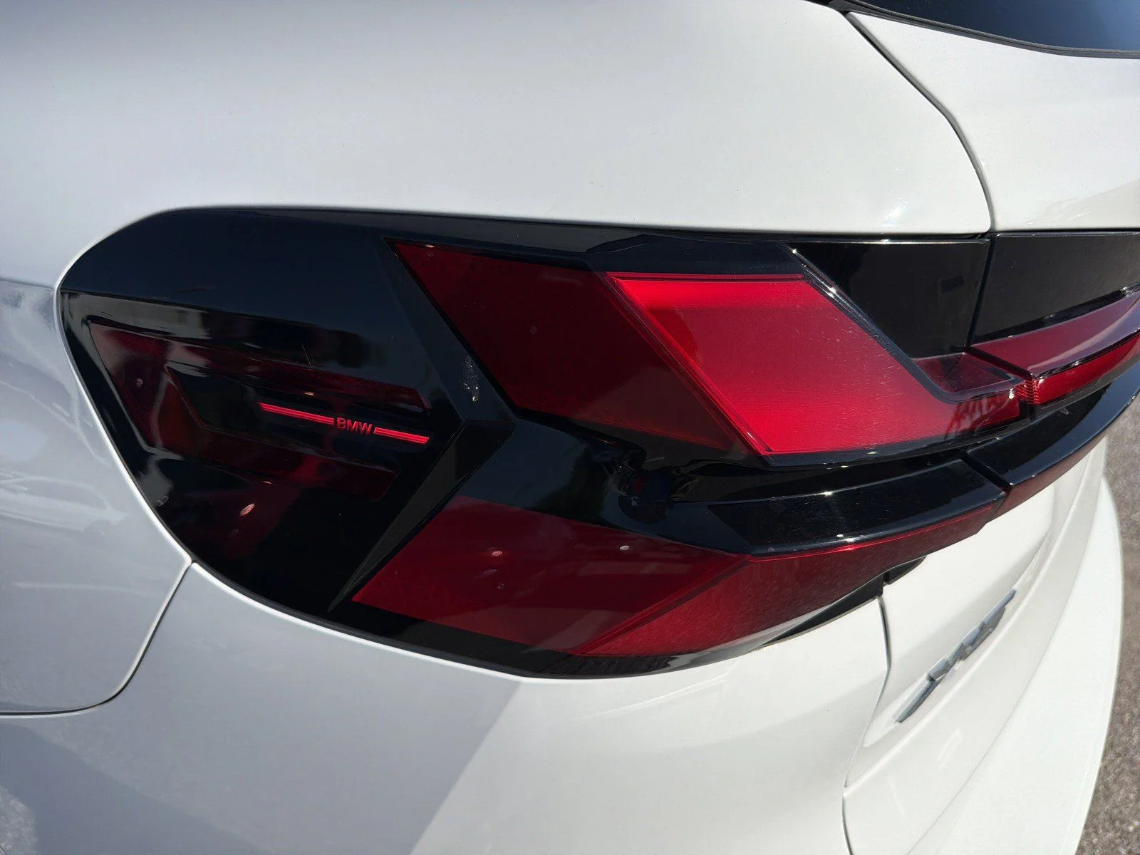 Certified Used 2024 Alpine White BMW xDrive40i image 11