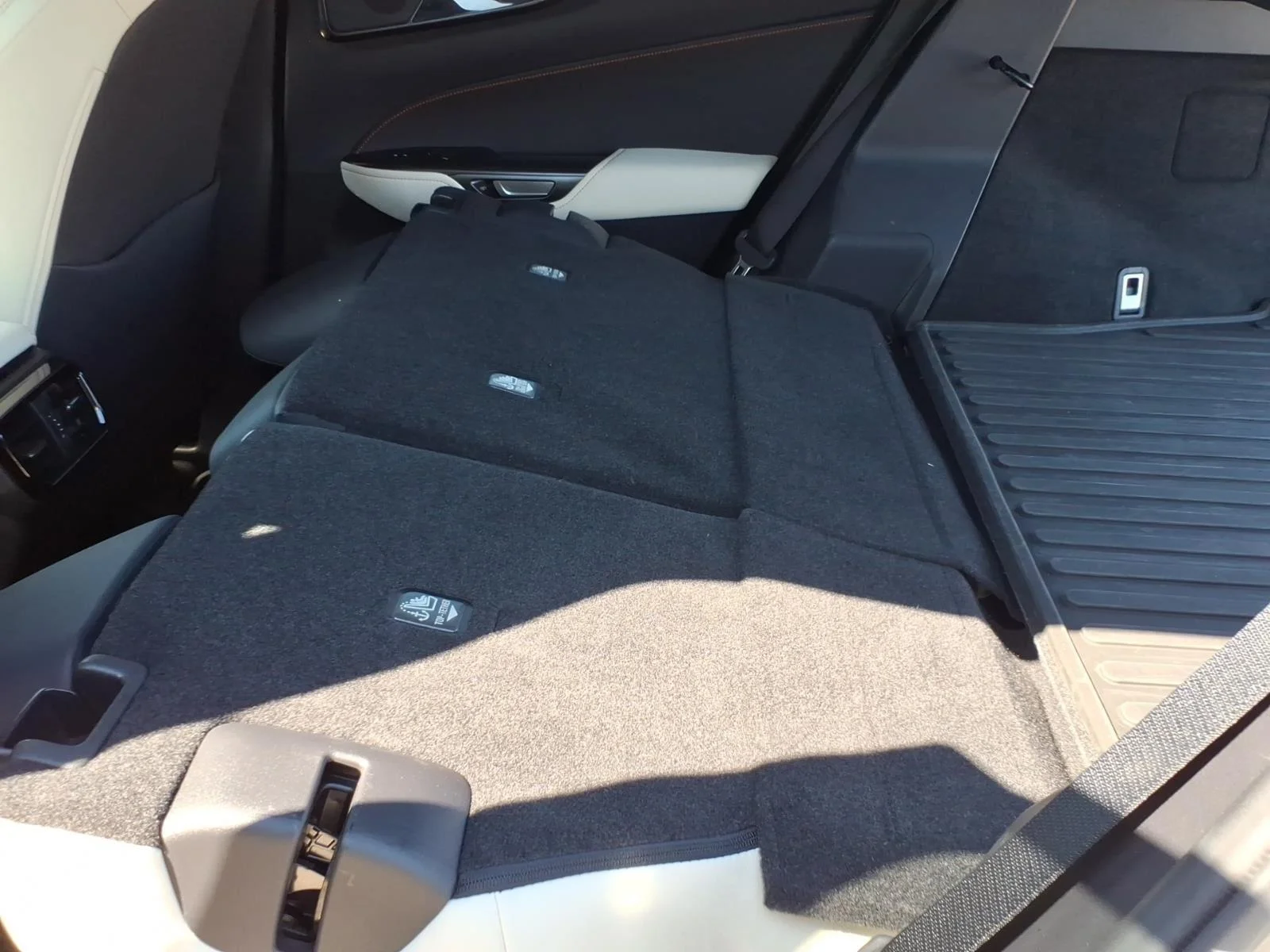 Used 2022 Atomic Silver Lexus NX 350h Premium image 27