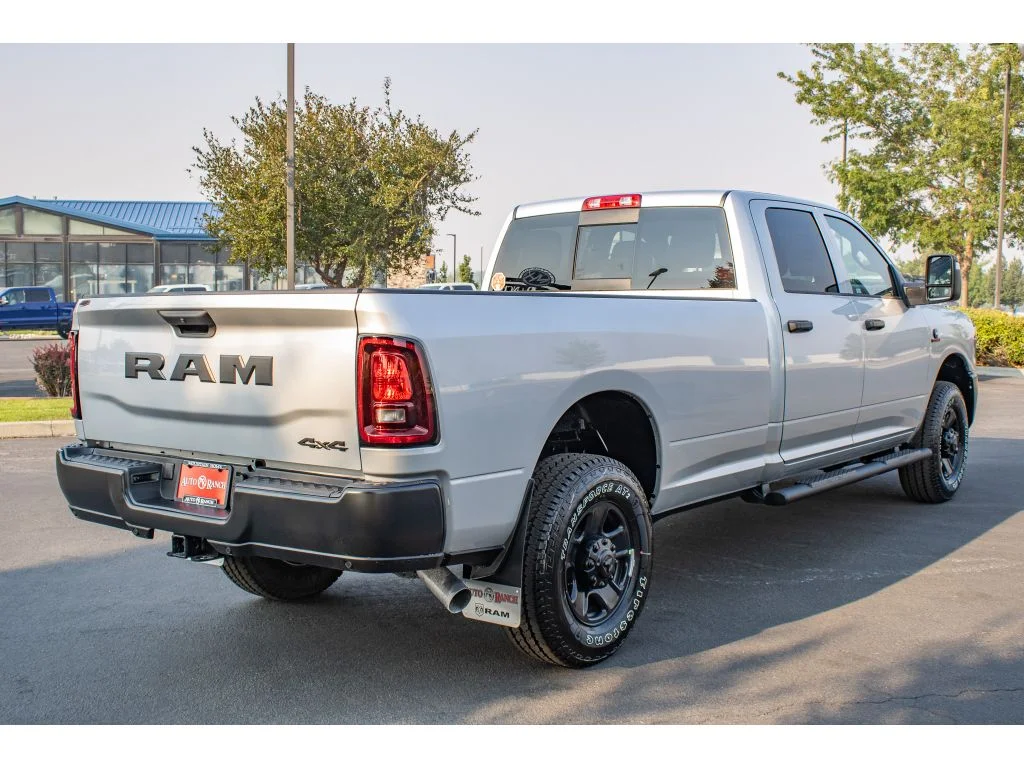 New 2026 SILVER ZYNITH Ram Tradesman image 8