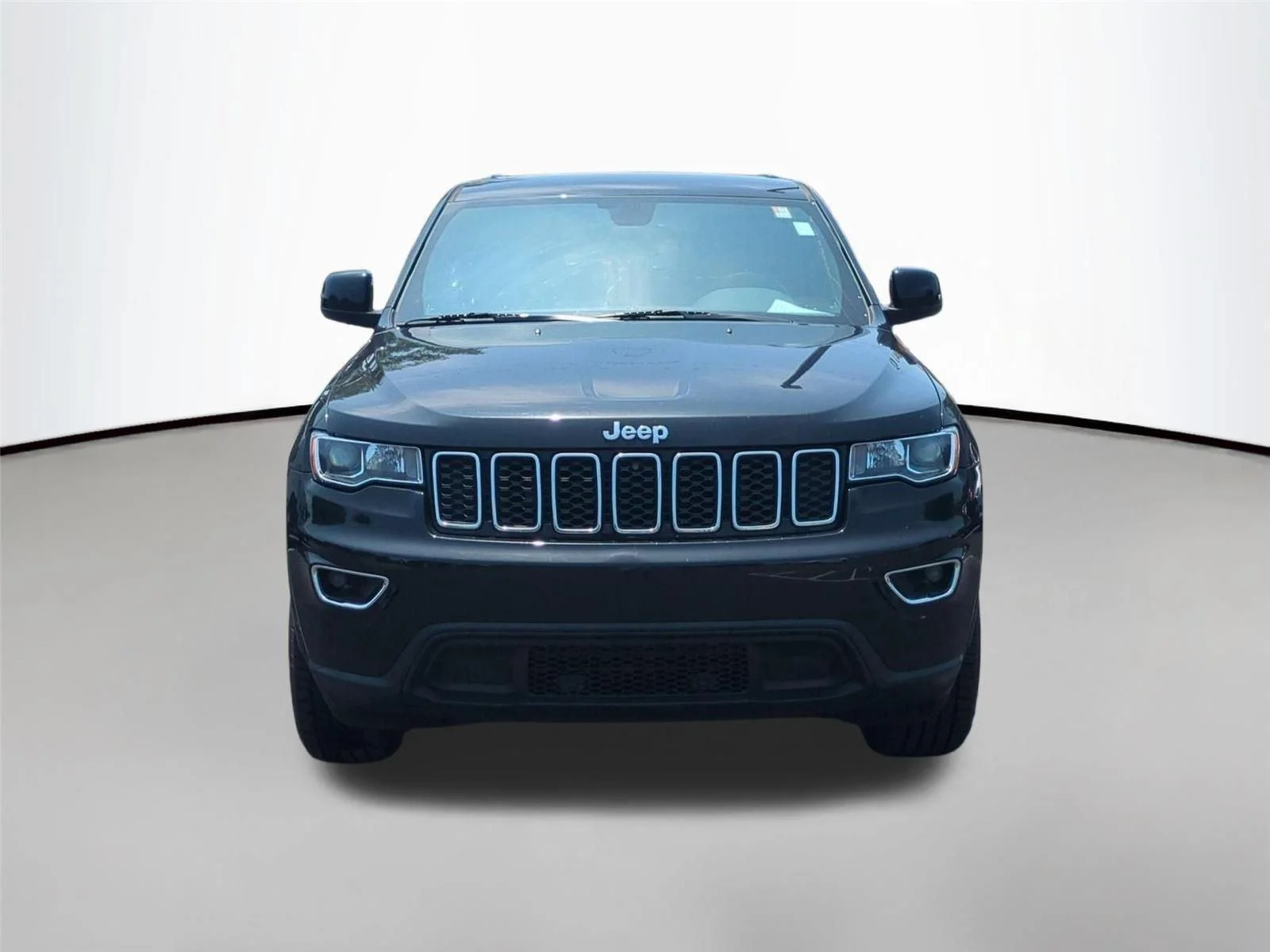 Used 2022 Diamond Black Crystal Pearlcoat Jeep Laredo X image 8