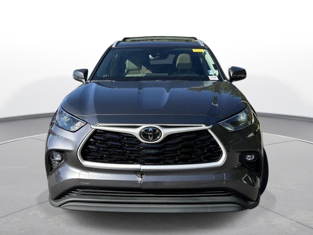 Used 2023 Magnetic Gray Metallic Toyota XLE image 3