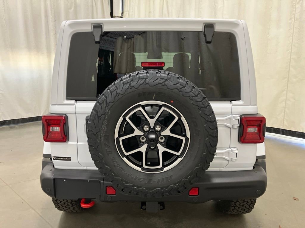 New 2026 Bright White Clear-Coat Exterior Paint Jeep Rubicon X image 28