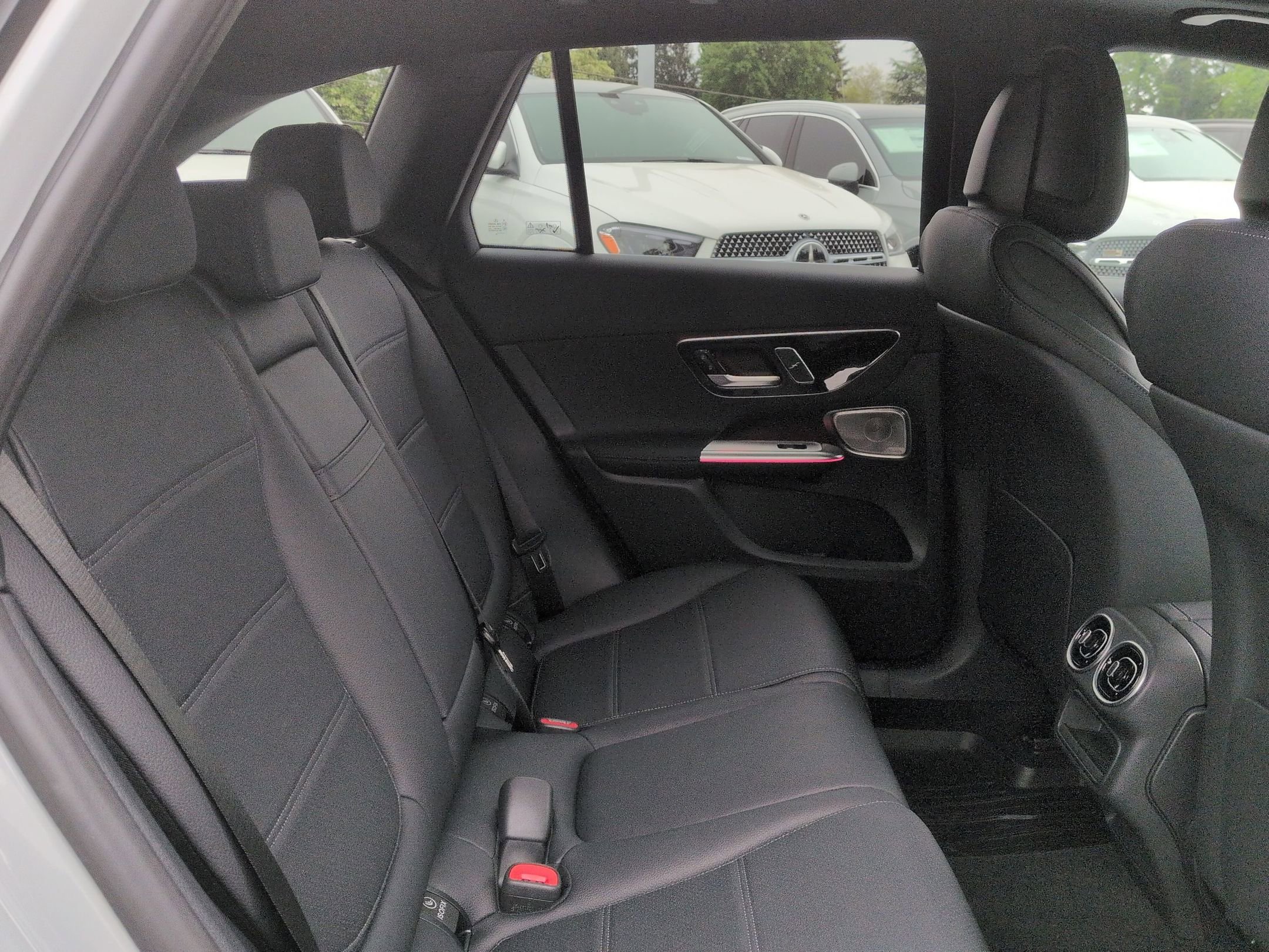 New 2026 MANUFAKTUR Alpine Grey Mercedes-Benz GLC 300 image 57
