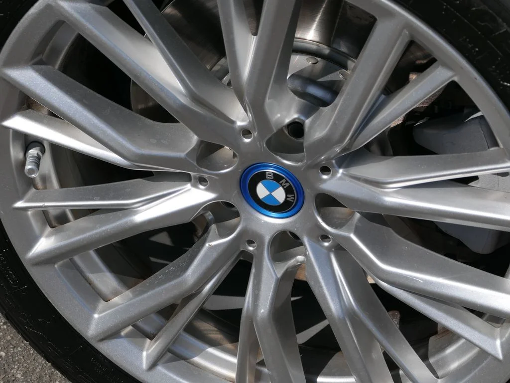 Used 2024 Jet Black BMW 330e iPerformance image 9