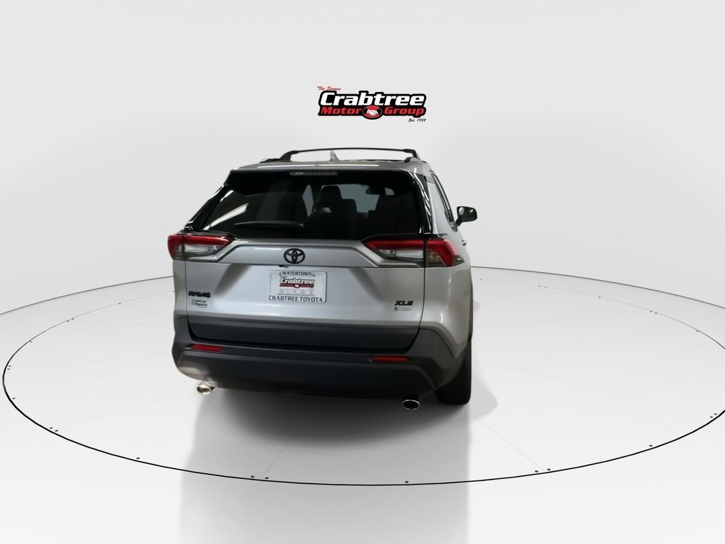 Used 2025 Silver Toyota XLE Premium image 7