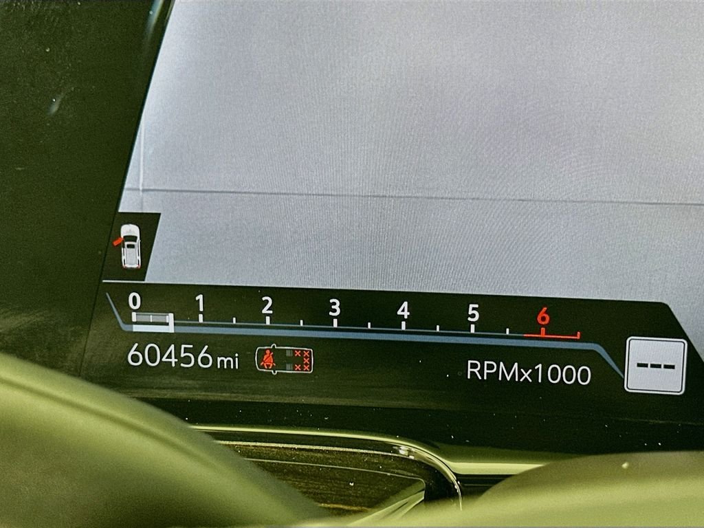 Used 2023 White Cadillac Premium Luxury image 12