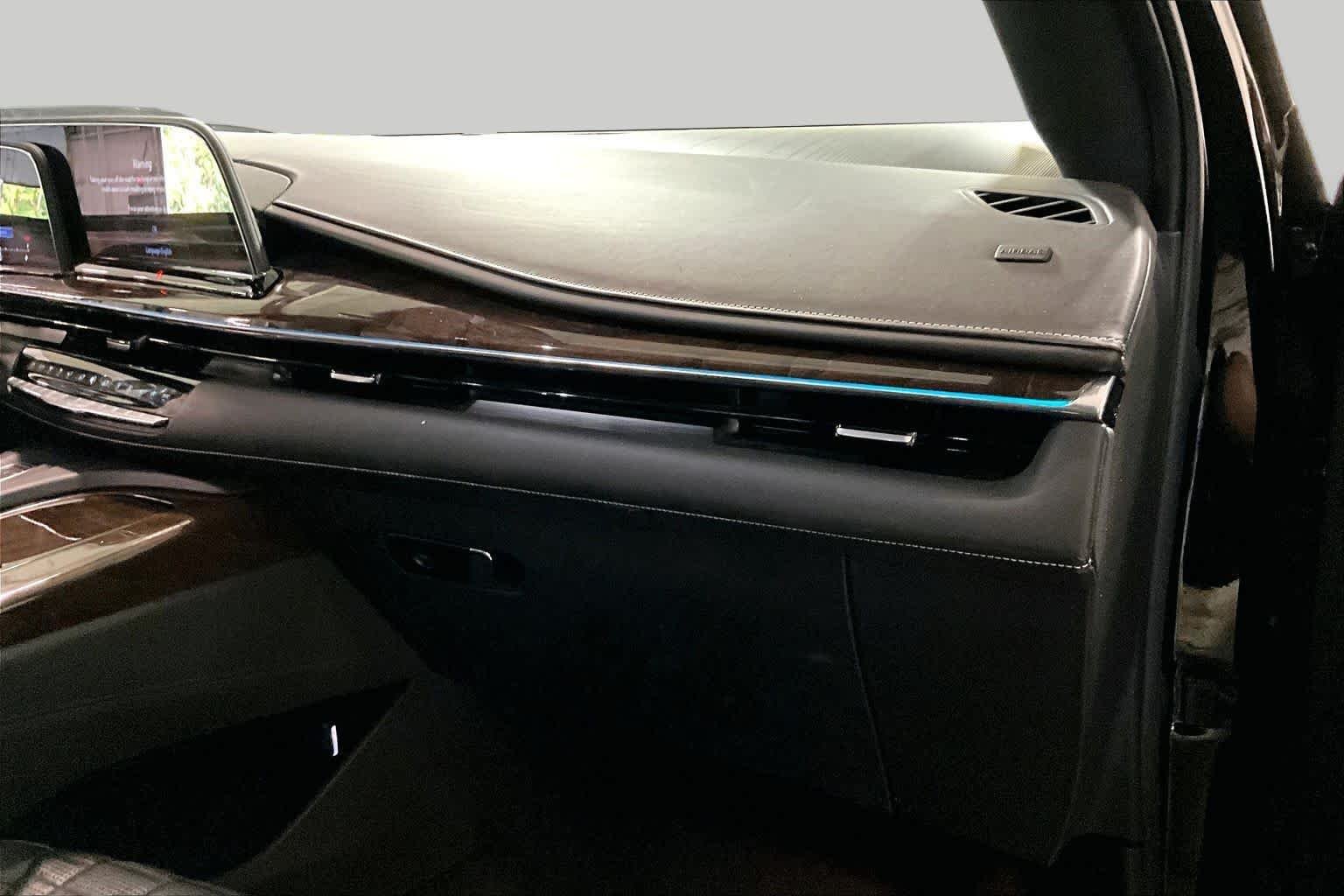 Used 2022 Black Raven Cadillac Sport Platinum image 19