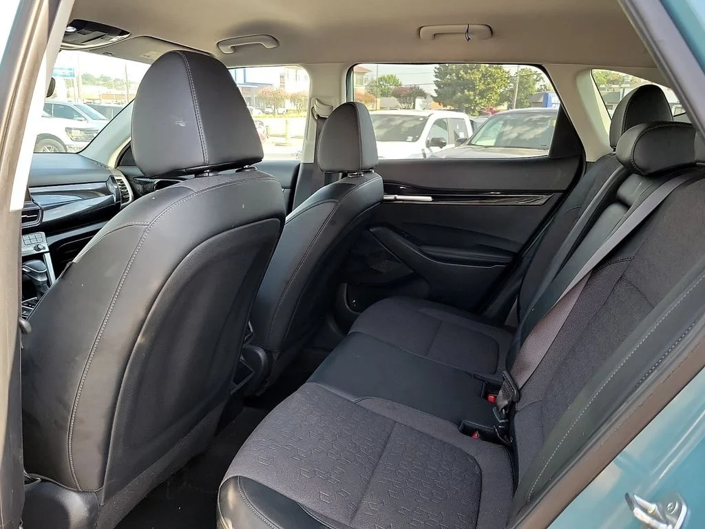 Used 2024 Blue / Black Kia S image 10