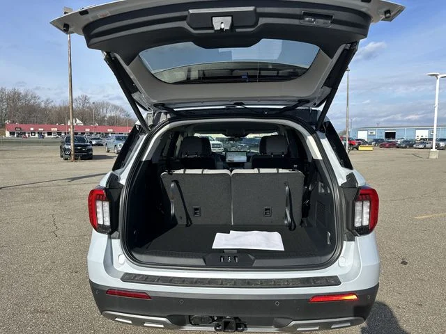 New 2026 Space White Metallic Ford Active image 22