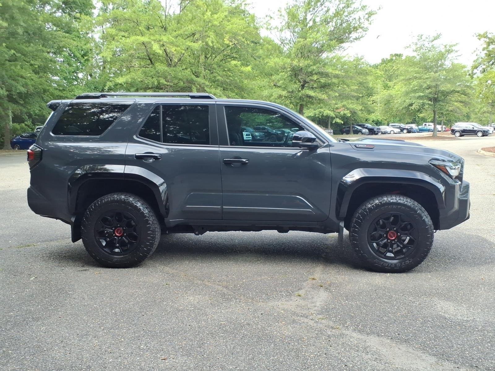 Used 2025 GRAY TOYOTA  image 8