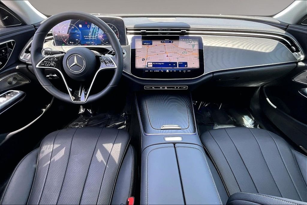 2025 Mercedes-Benz E-Class E350 - Photo 7