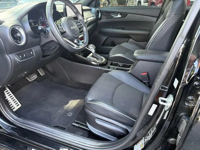 Used 2023 Black Kia GT-Line image 9