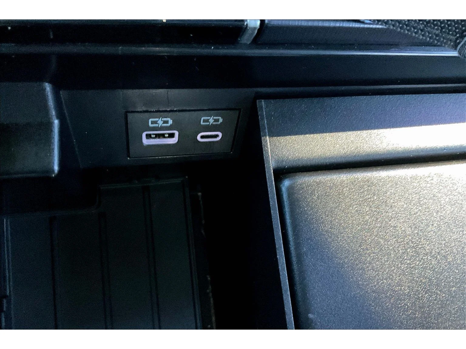 Used 2025 Gray Toyota Platinum Hybrid image 22