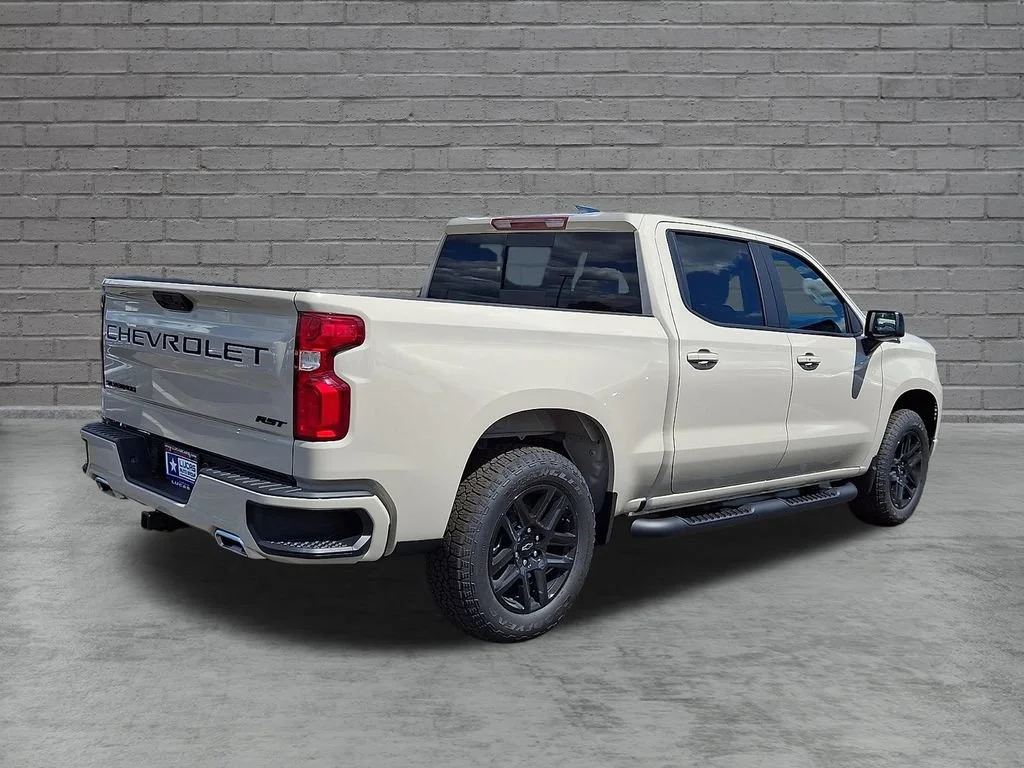 New 2026 White Sands Chevrolet RST image 8