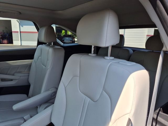 Certified Used 2024 White Kia X-Line SX image 31