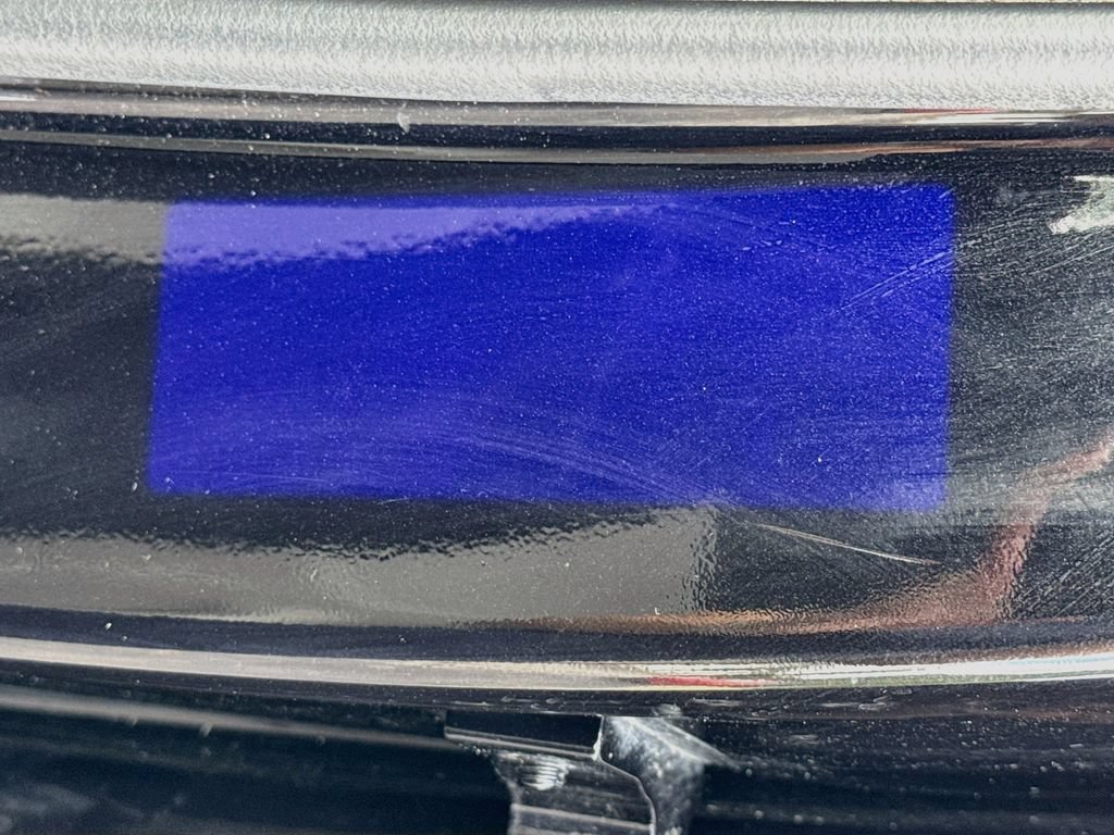Used 2020 Black Volvo Momentum image 35