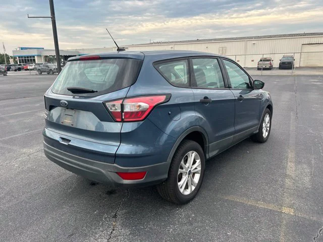 Used 2018 Blue Ford S image 4