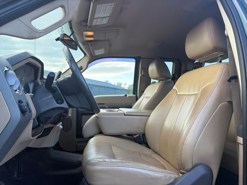 Used 2011 Forest Green Metallic Ford Lariat image 10