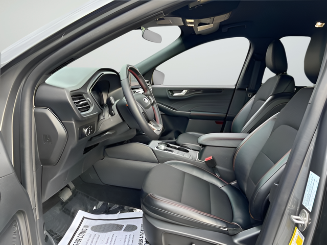 Used 2025 Gray Ford ST-Line image 10