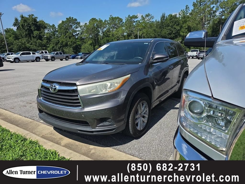 Used 2016 Gray Toyota LE V6 image 1