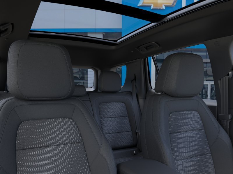 New 2027 Summit White Chevrolet LT image 24
