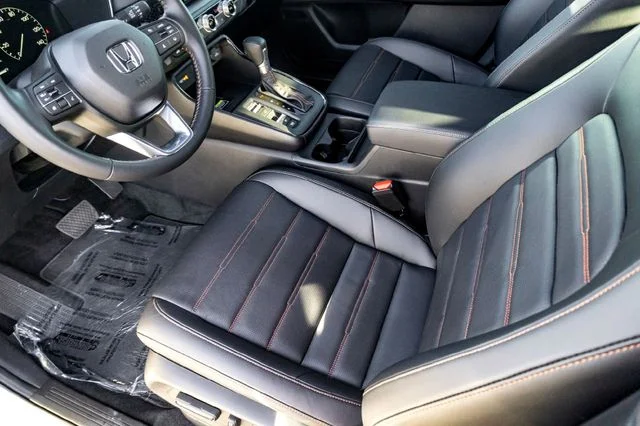 Certified Used 2025 Platinum Honda Sport-L image 14