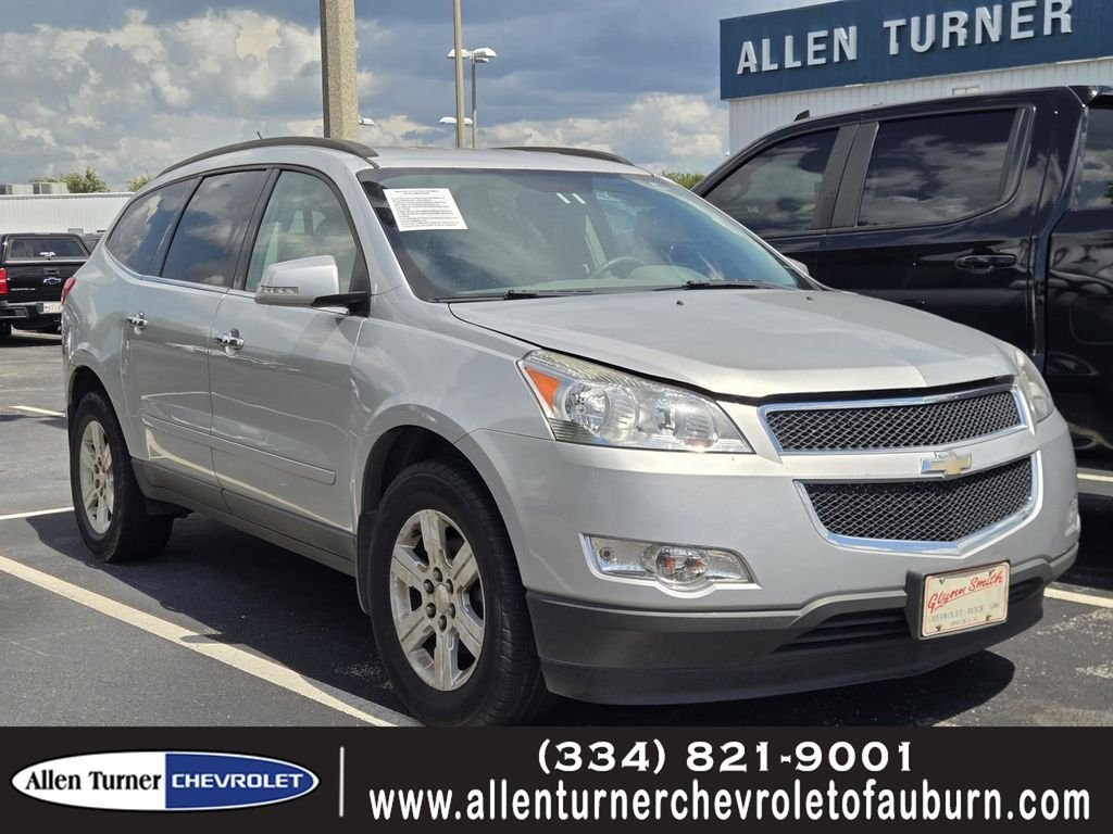 Used 2011 Silver Chevrolet 2LT image 1