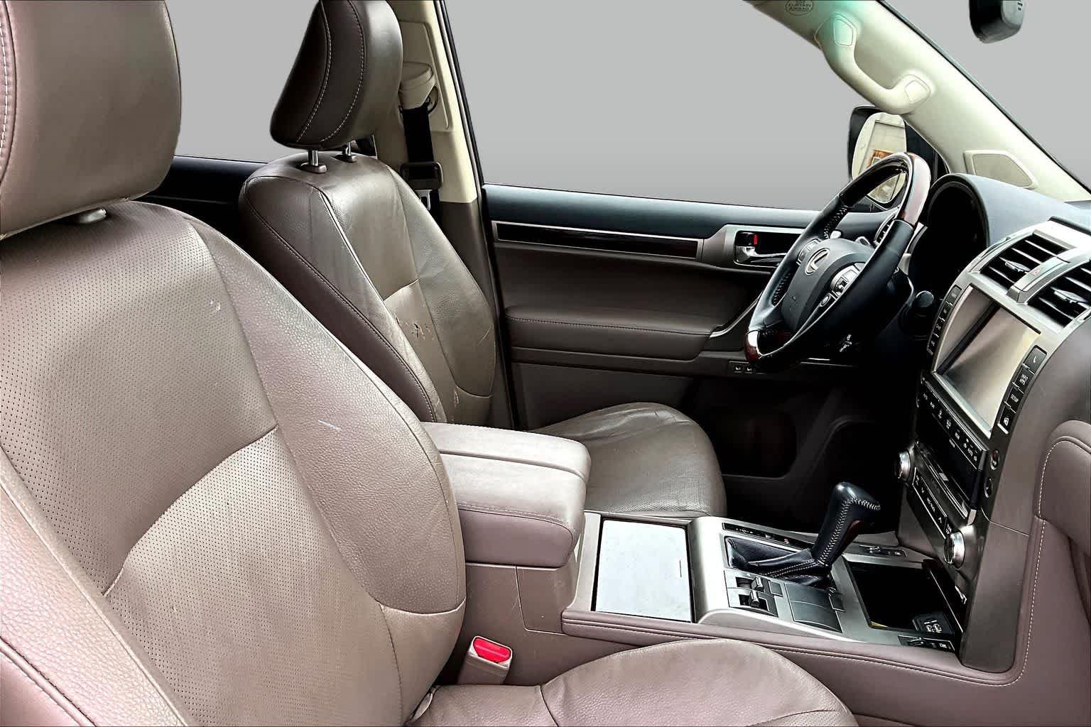 Used 2015 Starfire Pearl Lexus  image 11