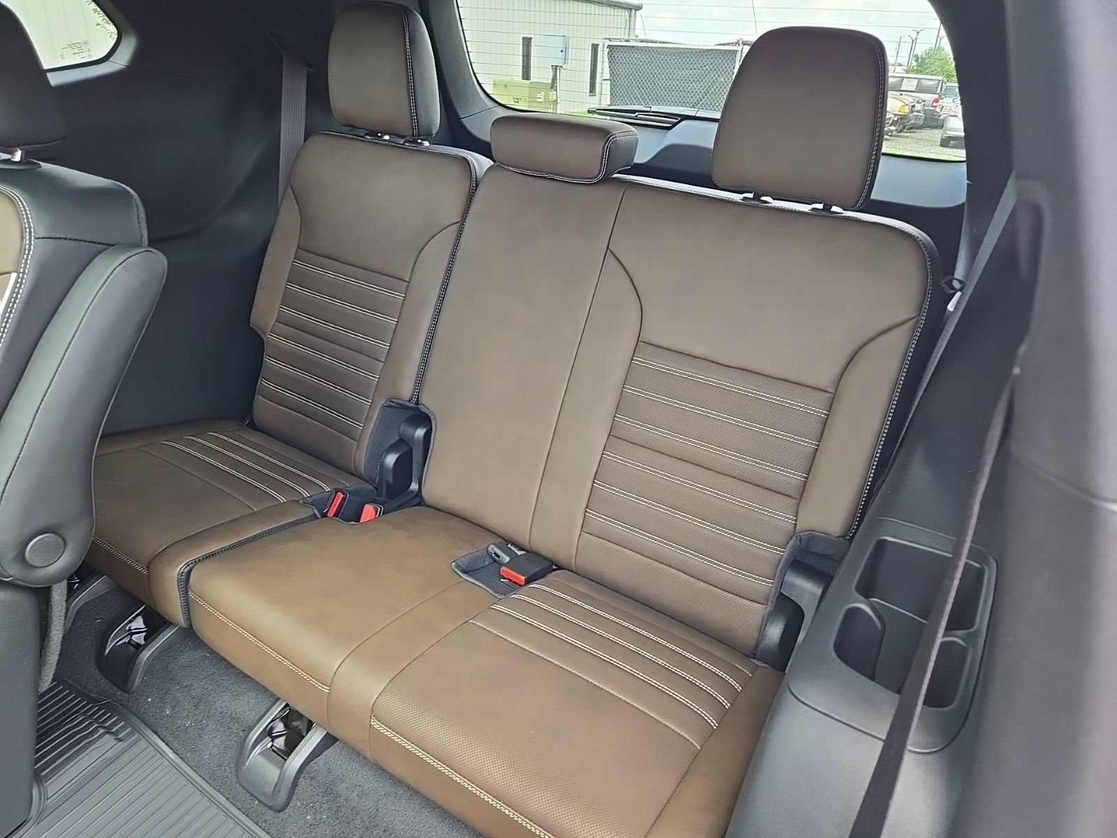 2026 GMC Acadia Denali Ultimate - Photo 25