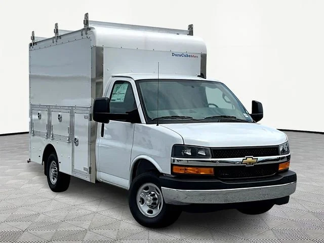 New 2025 Chevrolet Express Cutaway 3500 1WT