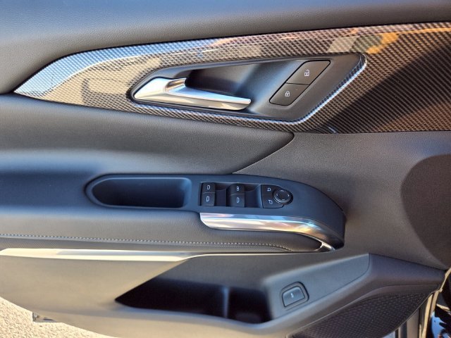 2027 Chevrolet Traverse Z71 - Photo 10