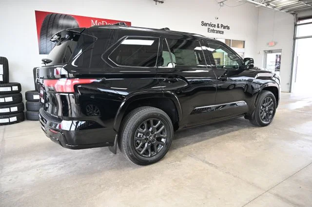 New 2026 Black Toyota Platinum image 5