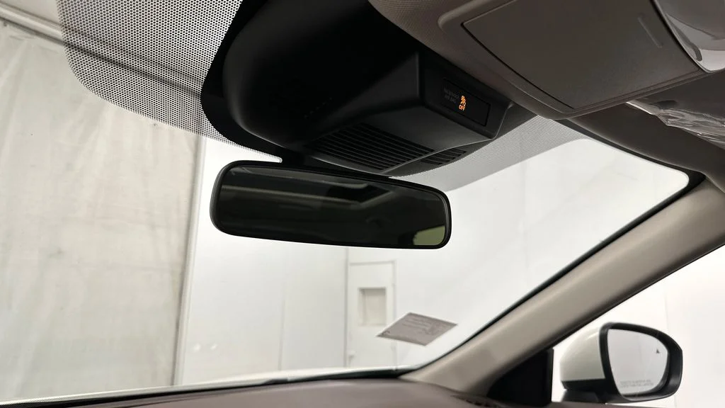 Used 2023 White Nissan SV image 17