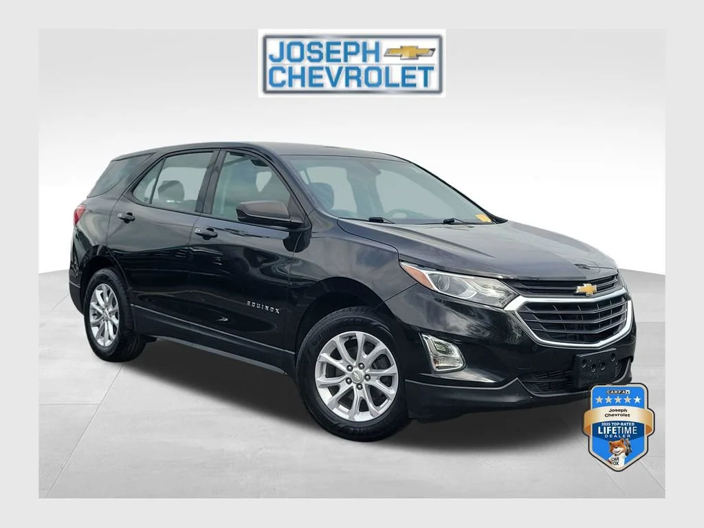 2019 Chevrolet Equinox LS's photo