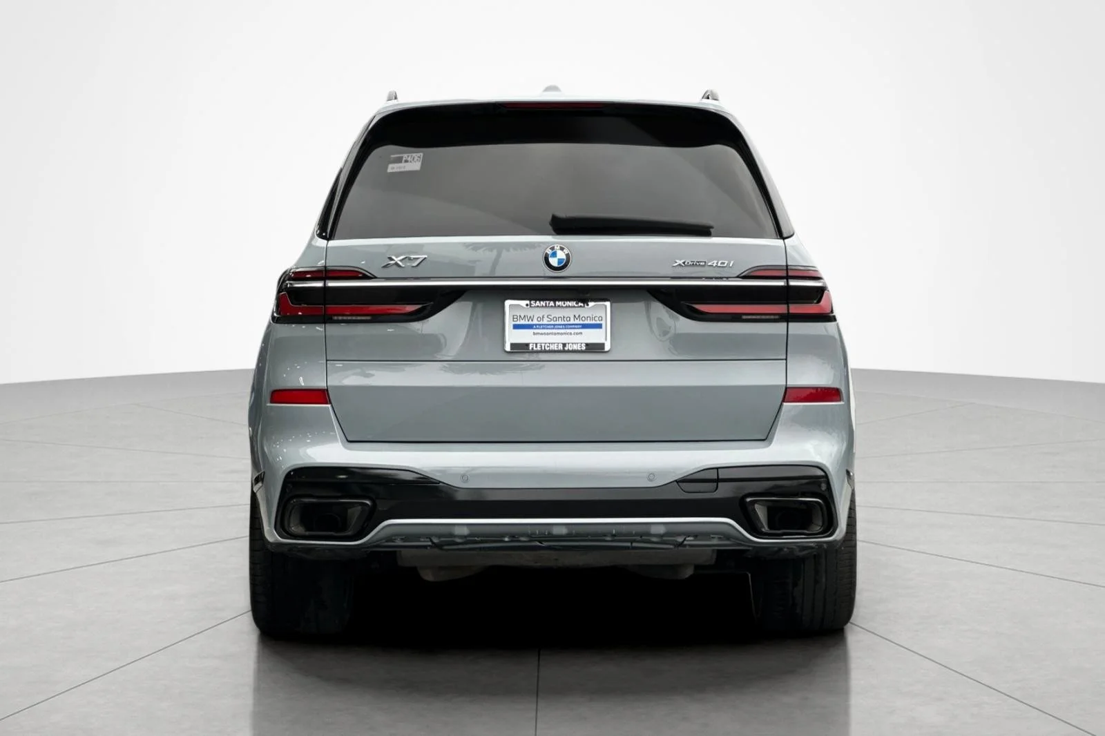 Used 2023 Brooklyn Grey Metallic BMW xDrive40i image 4