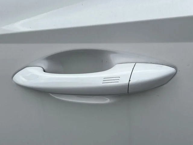 Used 2025 White Hyundai SEL image 41
