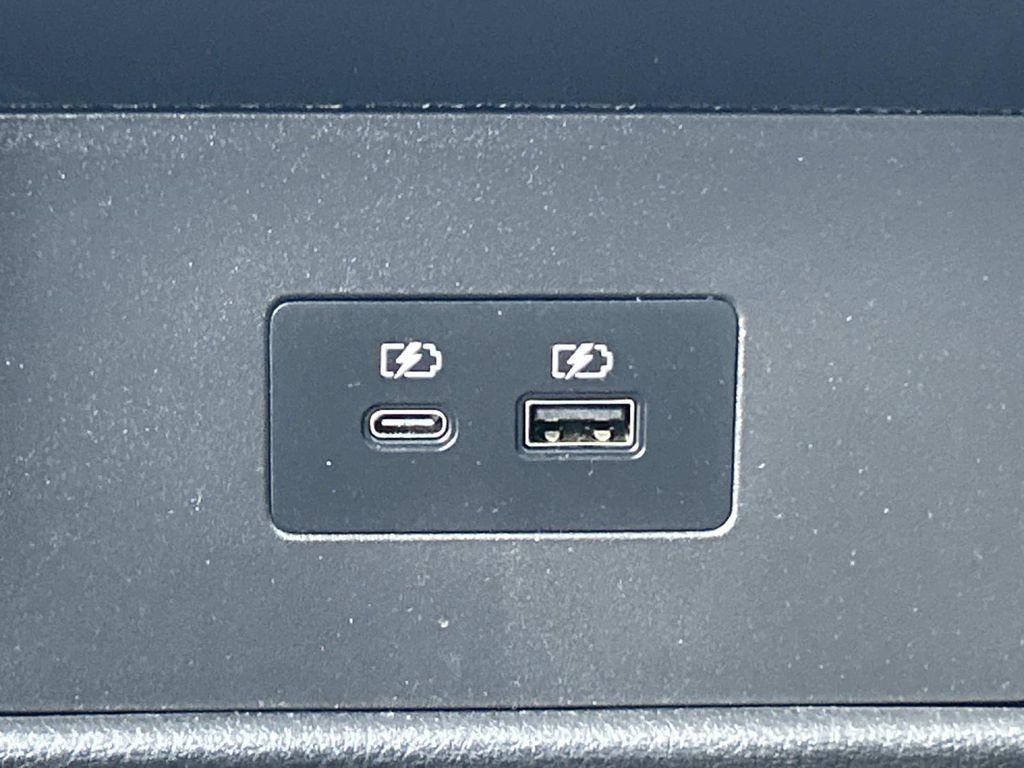 Used 2022 White Nissan SV image 19