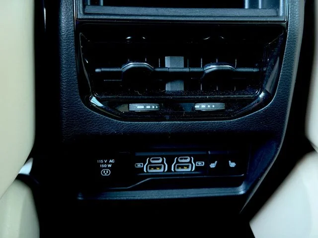 Used 2023 Black Jeep 4xe image 19